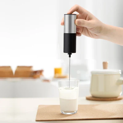 Küchenzubehör Hand tragbare drahtlose elektrische Matcha Mini Milchaufschäumer Schneebesen Mixer Kit für Kaffee